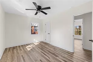 1009 Benjamin Pkwy, Greensboro, NC 27408 - Photo 23