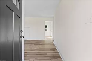 1009 Benjamin Pkwy, Greensboro, NC 27408 - Photo 5