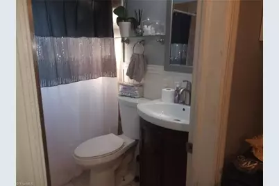 4004 Dalton Street, Winston-Salem, NC 27105 - Photo 15