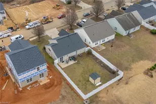 1623 Faircrest Ln, Greensboro, NC 27406 - Photo 25