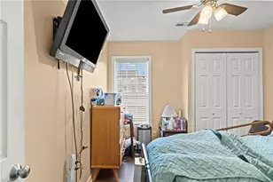 1623 Faircrest Ln, Greensboro, NC 27406 - Photo 19