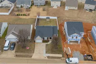 1623 Faircrest Lane, Greensboro, NC 27406 - Photo 25