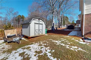 713 Old Barn Cir, Pilot Mountain, NC 27041 - Photo 21