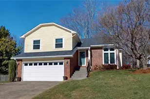 713 Old Barn Cir, Pilot Mountain, NC 27041 - Photo 5