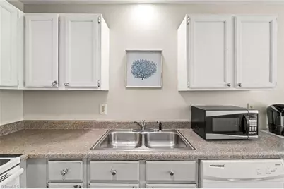 3703 Cotswold Terrace #1, Greensboro, NC 27410 - Photo 13