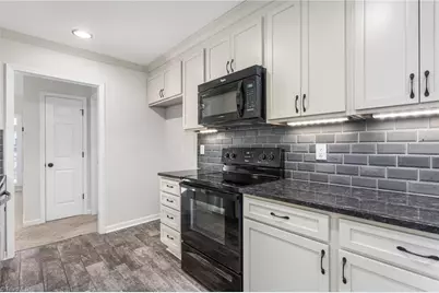 5900 Cottonwood Lane, Winston-Salem, NC 27103 - Photo 17