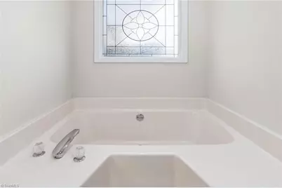 5900 Cottonwood Lane, Winston-Salem, NC 27103 - Photo 23