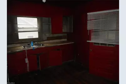 704 Roach Street, Reidsville, NC 27320 - Photo 5