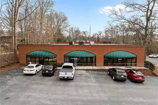 603 E Eastchester Dr, High Point, NC 27262 - Photo 3