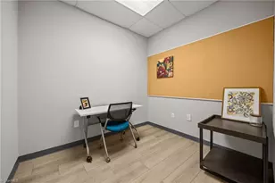 603 E Eastchester Dr, High Point, NC 27262 - Photo 17