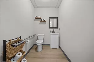 603 E Eastchester Dr, High Point, NC 27262 - Photo 13