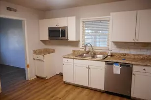 908 Ashe St, Greensboro, NC 27406 - Photo 5
