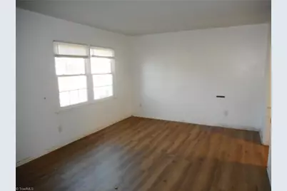 908 Ashe Street, Greensboro, NC 27406 - Photo 3