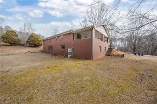 806 7th Ave, Mayodan, NC 27027 - Photo 37