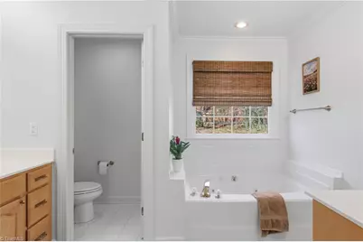 325 Stonebrook Lane, Winston-Salem, NC 27104 - Photo 23