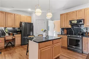 325 Stonebrook Ln, Winston-Salem, NC 27104 - Photo 9