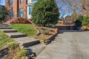 325 Stonebrook Ln, Winston-Salem, NC 27104 - Photo 37