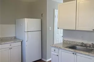 210 Woodnell St, Greensboro, NC 27405 - Photo 3