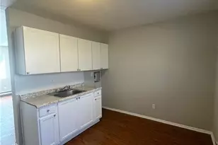 210 Woodnell St, Greensboro, NC 27405 - Photo 5