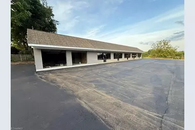 320 E King Street #A,B,C,D,E,F,G, King, NC 27021 - Photo 1