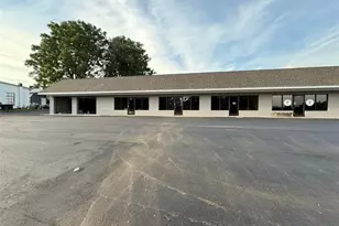 320 E King St, King, NC 27021 - Photo 3