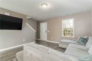 532 N Main St, Denton, NC 27239 - Photo 3