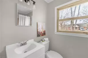 2307 Kersey St, Greensboro, NC 27406 - Photo 17