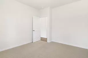 3019 Middle Creek Ln, Greensboro, NC 27405 - Photo 15