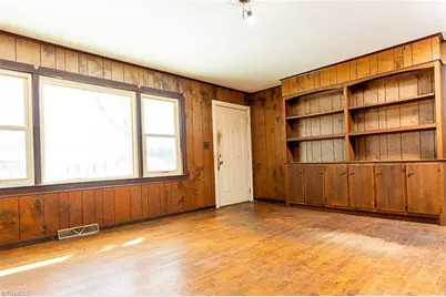 264 Airview Drive, Mount Airy, NC 27030 - Photo 7