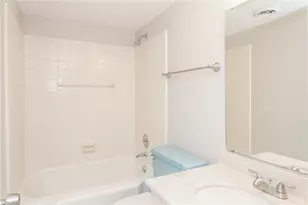 999 Nottingham Rd, High Point, NC 27262 - Photo 9