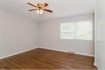 999 Nottingham Road, High Point, NC 27262 - Photo 7