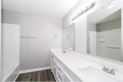 4309 Rosebriar Lane, Winston-Salem, NC 27106 - Photo 9