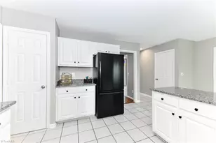 4903 White Horse Dr, Greensboro, NC 27410 - Photo 9