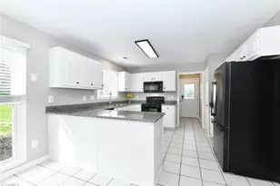 4903 White Horse Dr, Greensboro, NC 27410 - Photo 7