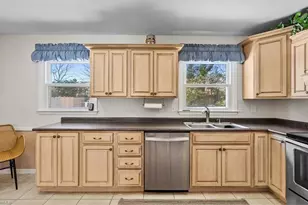 1811 Downing St, Greensboro, NC 27410 - Photo 11