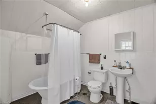 416 S Fayetteville St, Liberty, NC 27298 - Photo 23