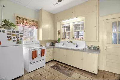 416 S Fayetteville Street, Liberty, NC 27298 - Photo 9