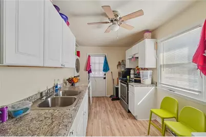 922 Llano Place, Greensboro, NC 27401 - Photo 11