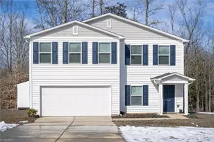 112 W Carmel Cove Dr, Mocksville, NC 27028 - Photo 1