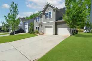 5031 Red Poll Dr, Greensboro, NC 27405 - Photo 3