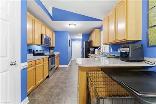 6404 Brookline Dr, Pleasant Garden, NC 27313 - Photo 7