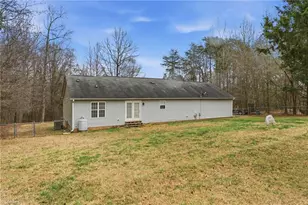 6404 Brookline Dr, Pleasant Garden, NC 27313 - Photo 31