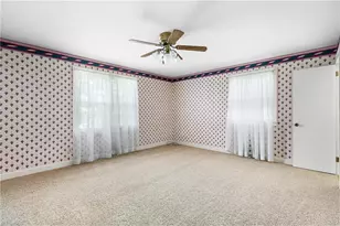 300 E Lee Ave, Yadkinville, NC 27055 - Photo 23