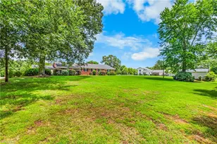 300 E Lee Ave, Yadkinville, NC 27055 - Photo 41