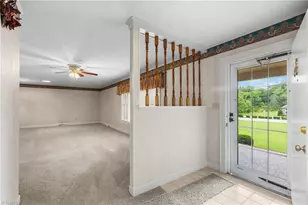 300 E Lee Ave, Yadkinville, NC 27055 - Photo 5