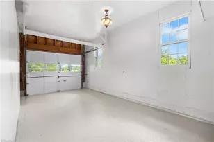 300 E Lee Ave, Yadkinville, NC 27055 - Photo 33