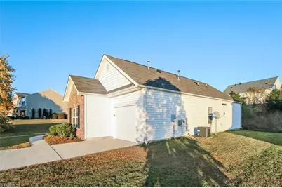 2104 Lauren Woods Drive, Winston-Salem, NC 27127 - Photo 15