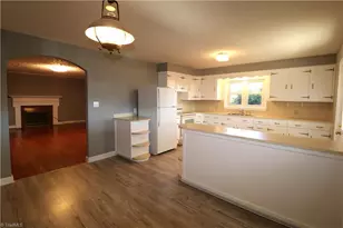 3255 Ararat Rd, Ararat, NC 27007 - Photo 9