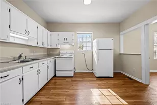 624 Delaware Ave, Burlington, NC 27217 - Photo 13