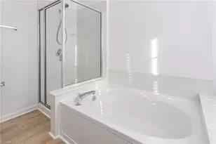 4221 Clovelly Dr, Greensboro, NC 27406 - Photo 19